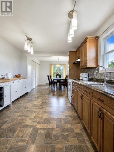 80 Farm Road, Deep Bight, NL 
