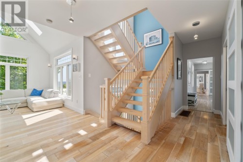 Floating Stairs - 41 Lower Street, Torbay, NL 