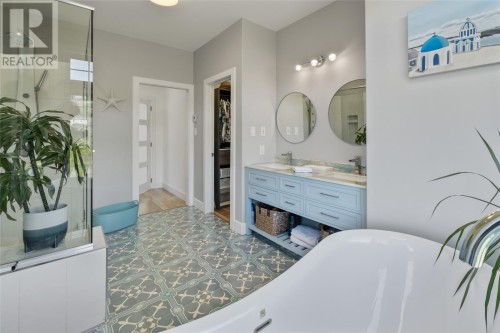 Primary Bath - 41 Lower Street, Torbay, NL 