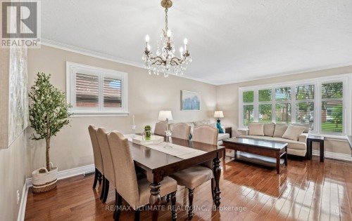 Spotless house - 5 Mendip Crescent, Toronto, ON 