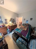upper unit bedroom 2 - 
