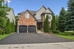 3 TRUESDALE CRESCENT  Guelph (Kortright West), ON N1G 5K2