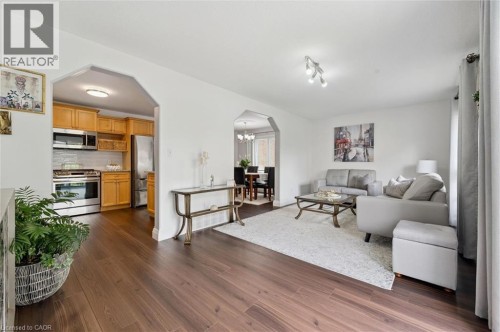 127 Everglade Crescent, Kitchener, ON 