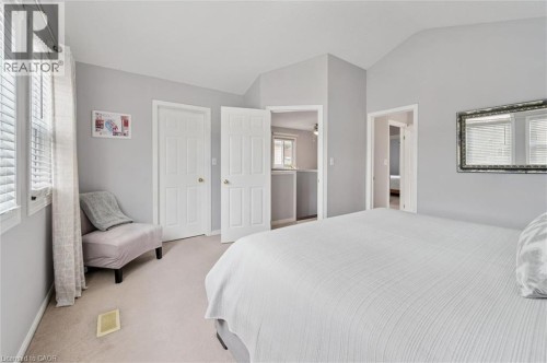 127 Everglade Crescent, Kitchener, ON 