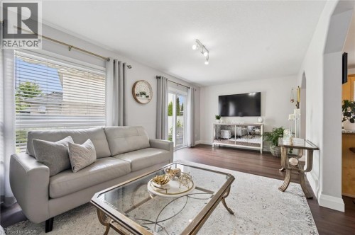 127 Everglade Crescent, Kitchener, ON 