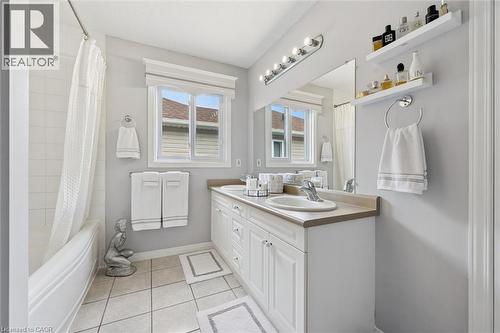 127 Everglade Crescent, Kitchener, ON 