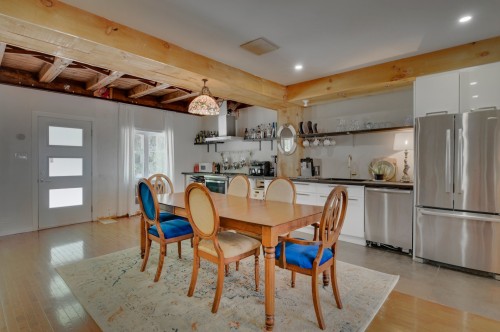Salle à manger - 819 Rue Champlain, Québec (La Cité-Limoilou), QC 