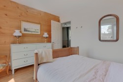 Bedroom - 