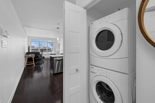 Laundry - 304-5865 Av. De Monkland, Montréal (Côte-Des-Neiges/Notre-Dame-De-Grâce), QC - Indoor Photo Showing Laundry Room