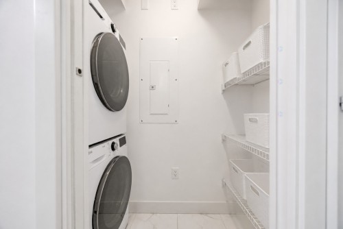 Laundry - 502-1239 Rue Drummond, Montréal (Ville-Marie), QC - Indoor Photo Showing Laundry Room