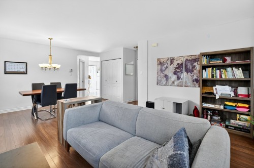 Salon - 820 Boul. Lafortune, L'Assomption, QC 
