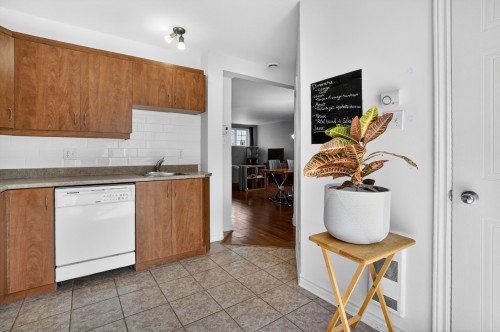 Cuisine - 820 Boul. Lafortune, L'Assomption, QC 