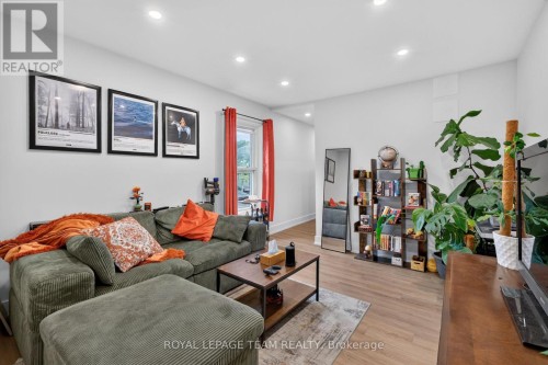 Unit #2 second floor livingroom - 169 Florence Street, Ottawa, ON 
