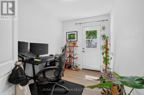 Den/office space in 2nd level w/access to balcony - 169 Florence Street, Ottawa, ON 