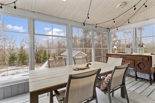 Solarium/Verrière - 230 Rue René, Magog, QC 