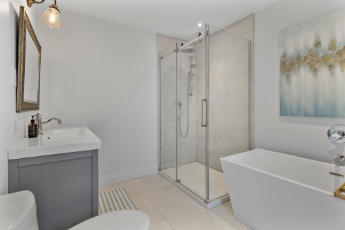 Salle de bains - 230 Rue René, Magog, QC 