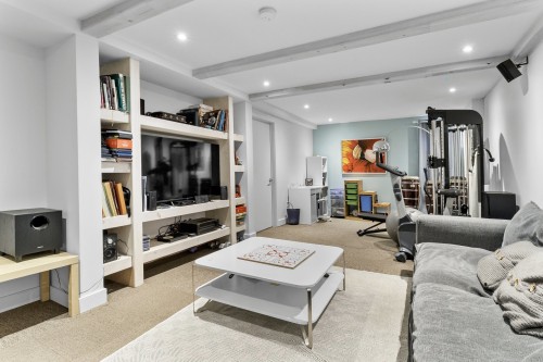 Salle familiale - 230 Rue René, Magog, QC 