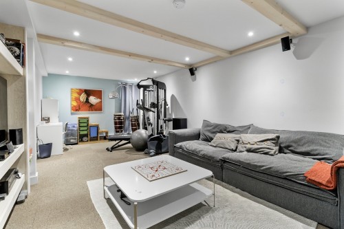 Salle familiale - 230 Rue René, Magog, QC 