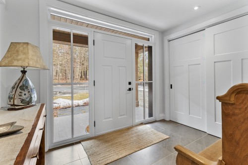 Hall d'entrée/Vestibule - 230 Rue René, Magog, QC 