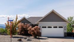 3207 Shetland Road Kelowna, BC V1V 3B1