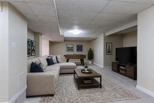 779 Lindenwood Dr, Winnipeg, MB 