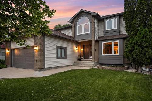 779 Lindenwood Dr, Winnipeg, MB 