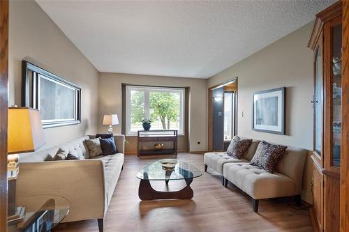 779 Lindenwood Dr, Winnipeg, MB 