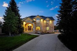 11 Harvest WAY  East St Paul, MB R2E 0L5