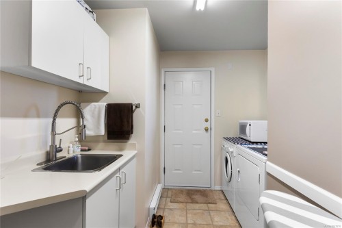 5979 Devon Pl, Nanaimo, BC 