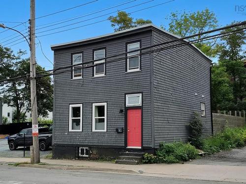 2464 Creighton Street  Halifax, NS B3K 3S1