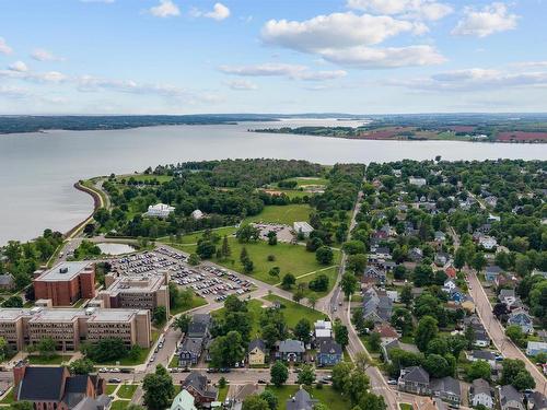 10 Chestnut Street, Charlottetown, PE 
