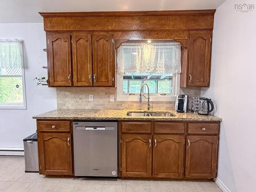 1192 Highway 2, Lantz, NS 