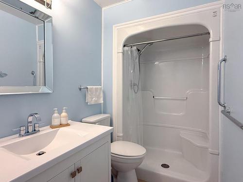 1192 Highway 2, Lantz, NS 