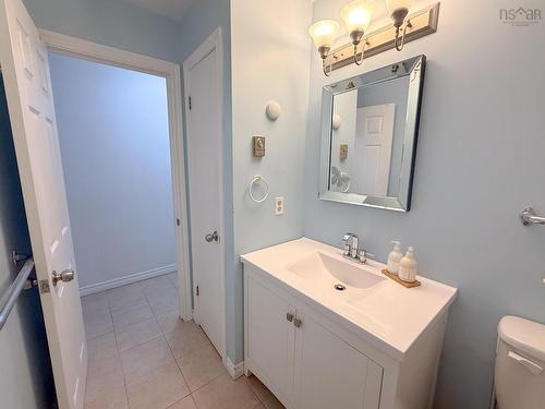 1192 Highway 2, Lantz, NS 