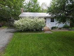 1192 Highway 2  Lantz, NS B2S 1T5