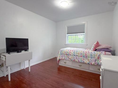 1192 Highway 2, Lantz, NS 