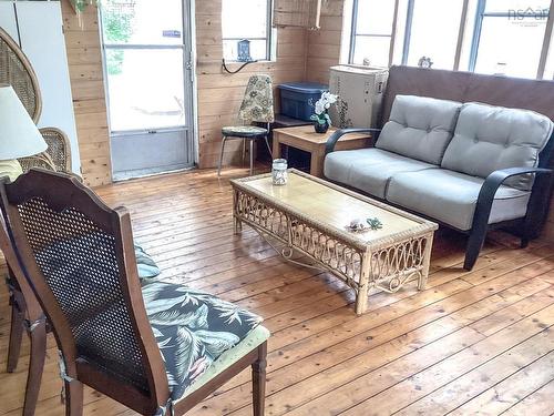 1192 Highway 2, Lantz, NS 
