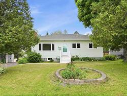 13 Brigadoon Avenue  Dartmouth, NS B2W 2B3