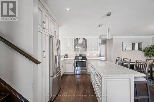 289 BURNETT AVENUE , Toronto, Ontario M2N 1W2 2