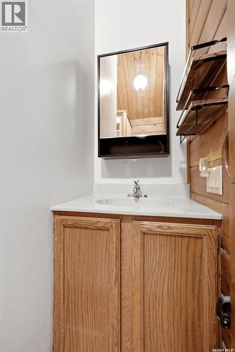 1202 Catley Bay N, Regina, SK 