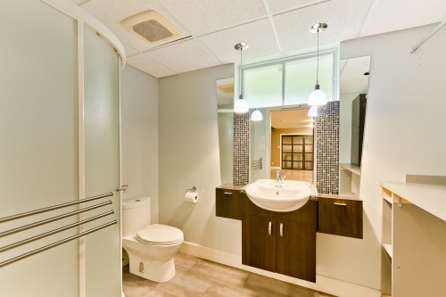 Salle de bains - 1032 Rue Frédéric, Sherbrooke (Brompton/Rock Forest/Saint-Élie/Deauville), QC 