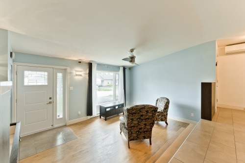 Salon - 1032 Rue Frédéric, Sherbrooke (Brompton/Rock Forest/Saint-Élie/Deauville), QC 
