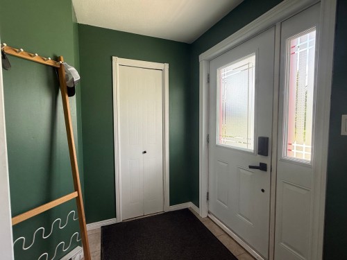 Hall d'entrée/Vestibule - 164 Rue Du Parc, Témiscaming, QC 