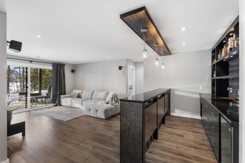 Salle familiale - 220 Rue De L'Archipel, Saint-Denis-De-Brompton, QC - Indoor