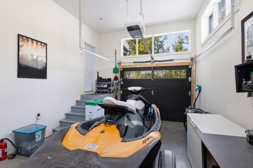 Garage - 220 Rue De L'Archipel, Saint-Denis-De-Brompton, QC - Indoor