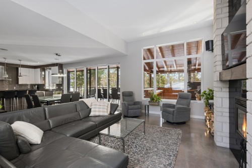 Salon - 220 Rue De L'Archipel, Saint-Denis-De-Brompton, QC - Indoor Photo Showing Living Room