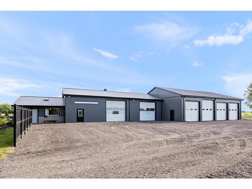 7026 Howard, Tecumseh, ON 