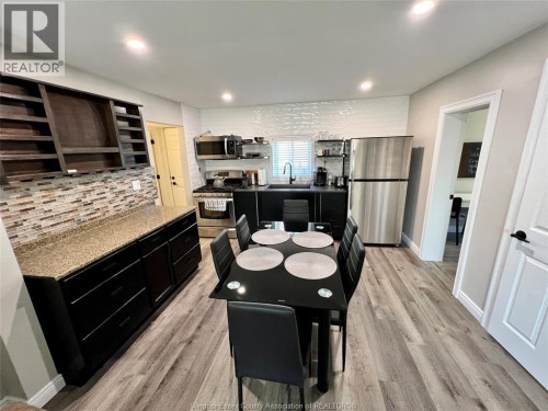 600 PARK STREET West Unit# 1 , Windsor, Ontario N9A 5V6 4