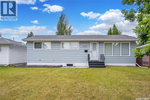 S 1704 Preston Avenue S, Saskatoon, SK 