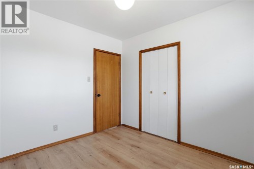 S 1704 Preston Avenue S, Saskatoon, SK 